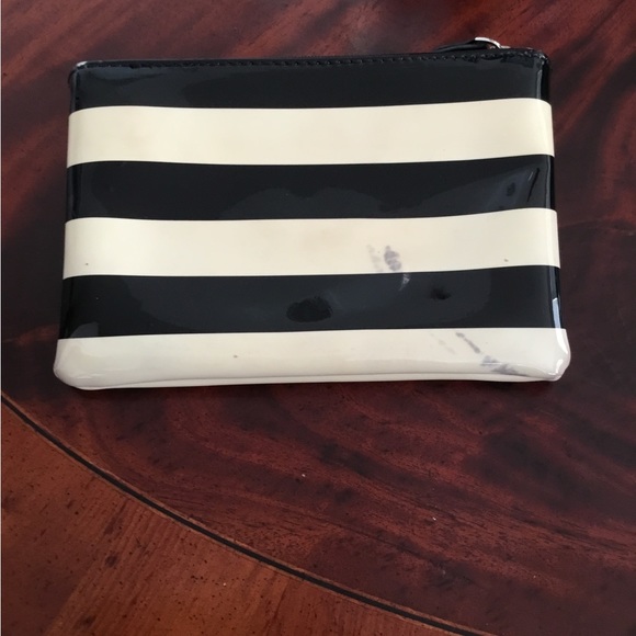 Kate Spade Black  Patent leather  & White Stripped  Wallet $45 - Picture 4 of 7